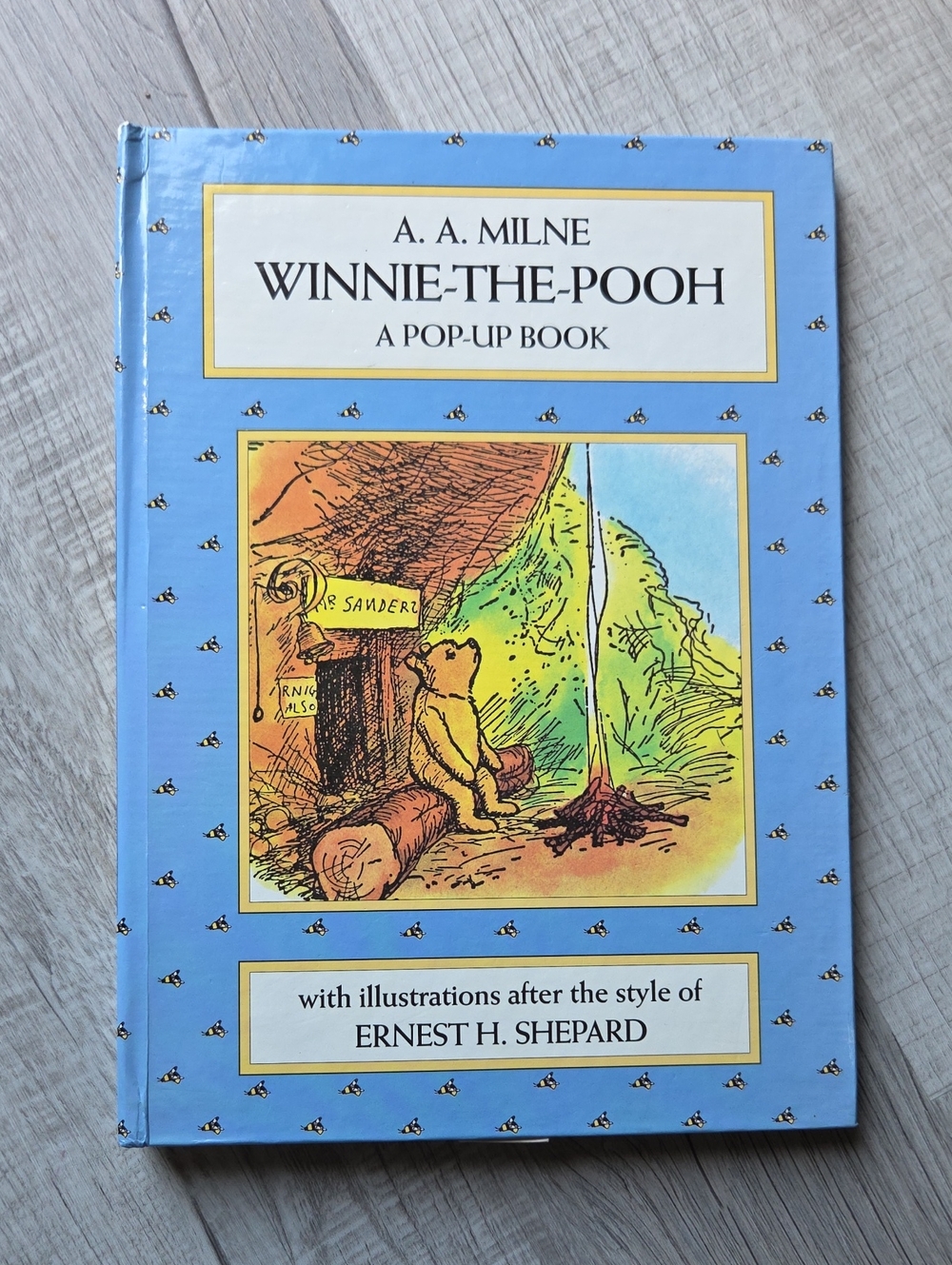 Winnie-the-Pooh Blue Vintage Illustrated Pop Up Book